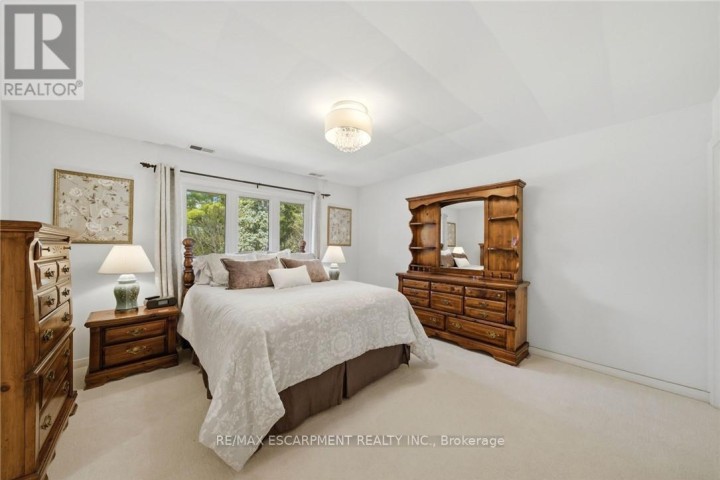 Photo 25 at 6 Summit Circle, Simcoe, Norfolk County