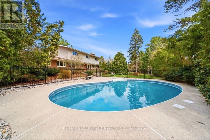 Photo 43 at 6 Summit Circle, Simcoe, Norfolk County