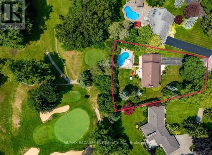 Photo 5 at 6 Summit Circle, Simcoe, Norfolk County