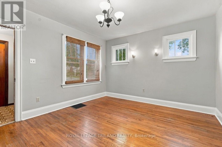 Photo 13 at 56-58 Frank Street, Tillsonburg