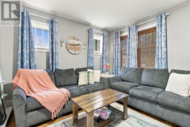 Photo 6 at 56-58 Frank Street, Tillsonburg