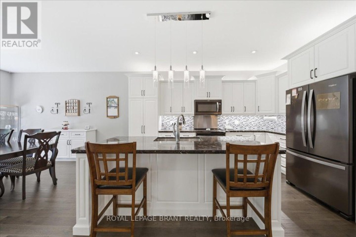 Photo 10 at 4 Lynndale Road, Simcoe, Norfolk County