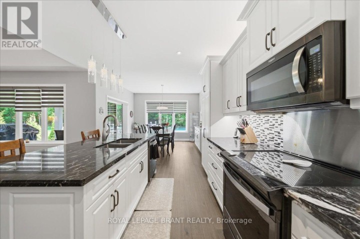 Photo 12 at 4 Lynndale Road, Simcoe, Norfolk County
