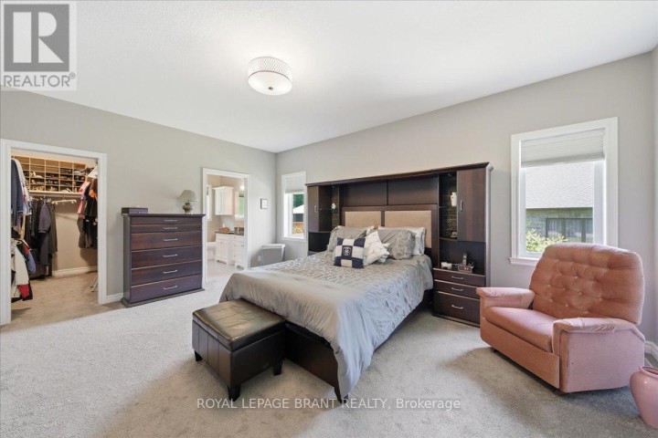 Photo 16 at 4 Lynndale Road, Simcoe, Norfolk County