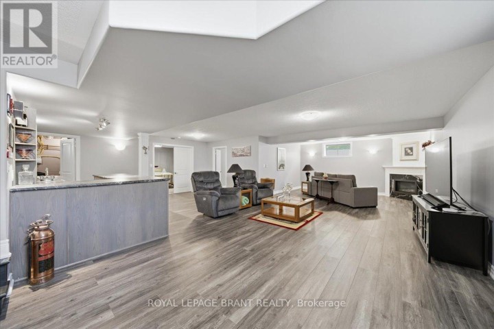 Photo 25 at 4 Lynndale Road, Simcoe, Norfolk County