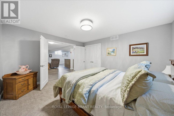 Photo 35 at 4 Lynndale Road, Simcoe, Norfolk County