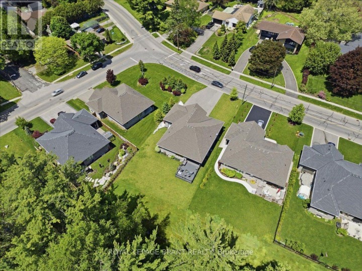 Photo 45 at 4 Lynndale Road, Simcoe, Norfolk County
