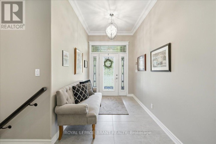 Photo 5 at 4 Lynndale Road, Simcoe, Norfolk County