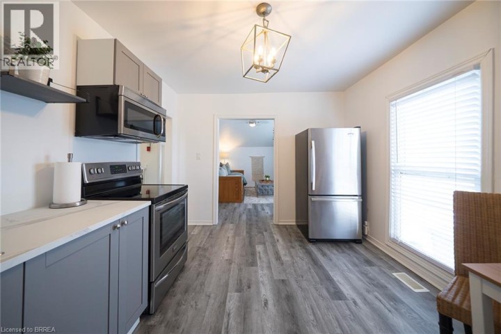 Photo 14 at 171 Drummond Street, East Ward, Brantford