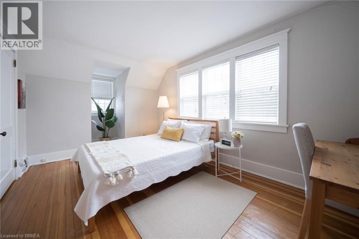Photo 32 at 48 Lincoln Avenue, Holmedale, Brantford