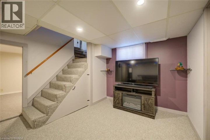 Photo 30 at 15 Lyndsay Street, Old West Brant, Brantford