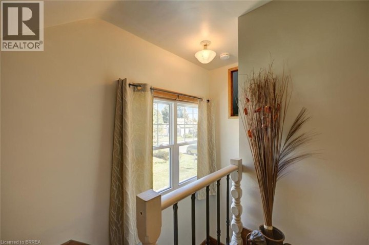Photo 19 at 15 Lyndsay Street, Old West Brant, Brantford