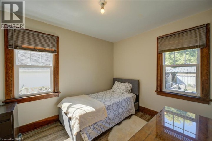 Photo 18 at 15 Lyndsay Street, Old West Brant, Brantford