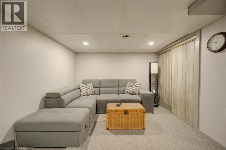 Photo 31 at 15 Lyndsay Street, Old West Brant, Brantford