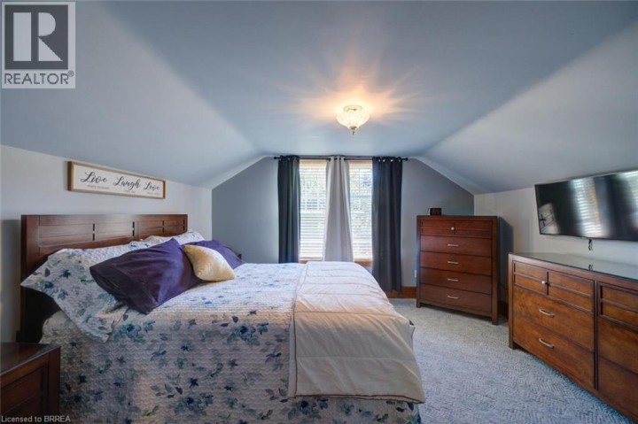 Photo 20 at 15 Lyndsay Street, Old West Brant, Brantford