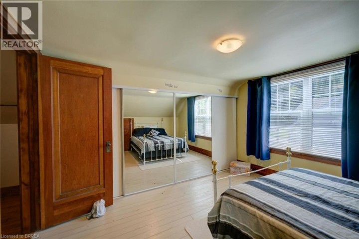 Photo 24 at 15 Lyndsay Street, Old West Brant, Brantford