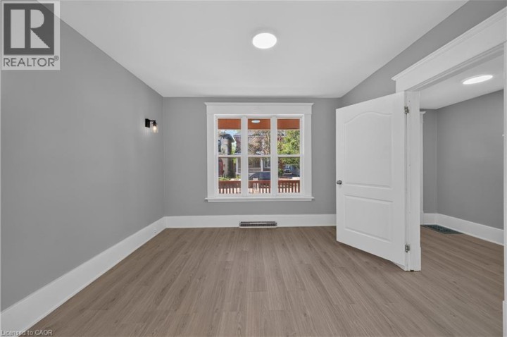 Photo 7 at 117 William Street, North Ward, Brantford