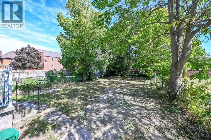 Photo 43 at 117 William Street, North Ward, Brantford