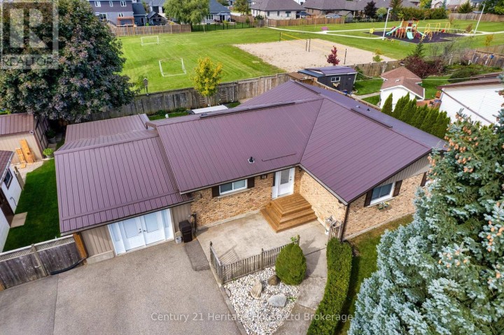 Photo 1 at 28 Peggy Avenue, Mount Elgin, South-West Oxford