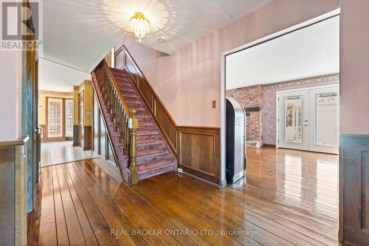Photo 15 at 354 Mechanic Street, Waterford, Norfolk County
