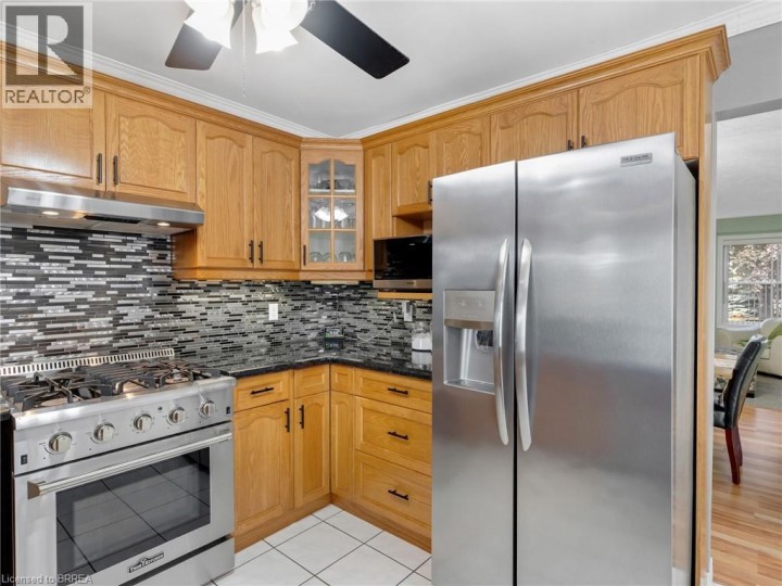 Photo 12 at 42 Emidio Crescent, Rosedale / Gable Height, Brantford