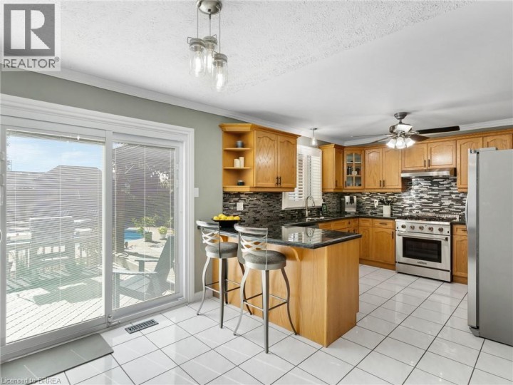 Photo 15 at 42 Emidio Crescent, Rosedale / Gable Height, Brantford