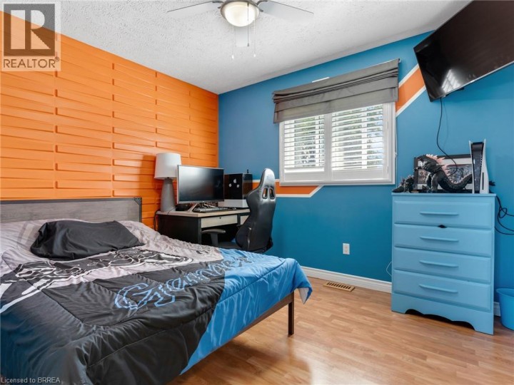 Photo 20 at 42 Emidio Crescent, Rosedale / Gable Height, Brantford
