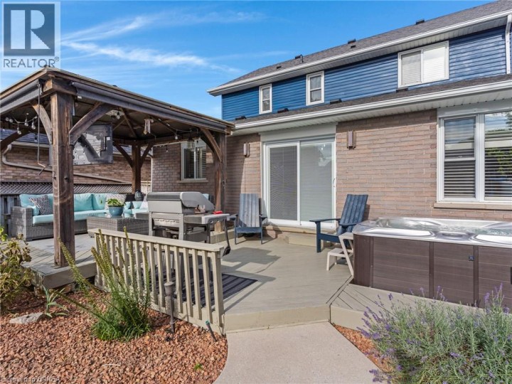 Photo 41 at 42 Emidio Crescent, Rosedale / Gable Height, Brantford