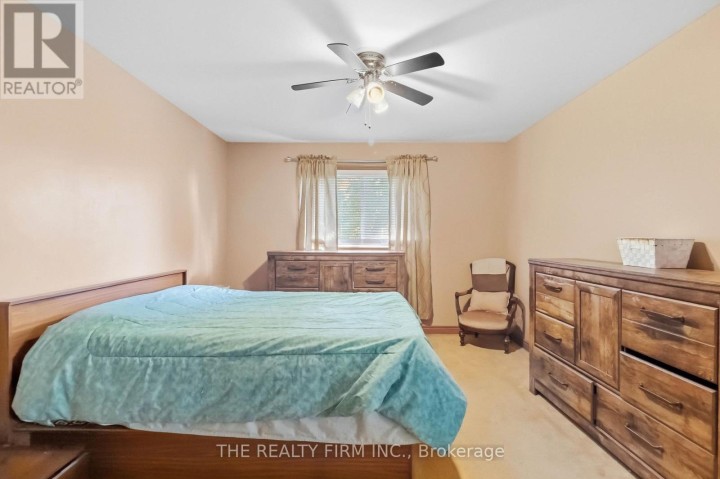 Photo 19 at 1132 Iroquois Crescent, Woodstock - North, Woodstock