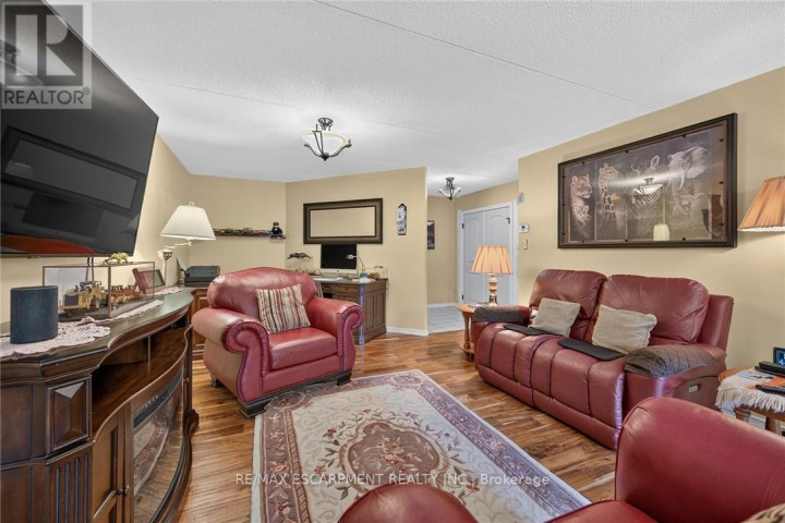 Photo 11 at 202 - 5 Mill Pond Court, Simcoe, Norfolk County