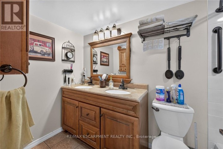 Photo 25 at 202 - 5 Mill Pond Court, Simcoe, Norfolk County