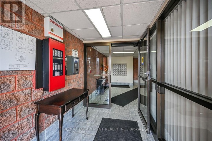 Photo 39 at 202 - 5 Mill Pond Court, Simcoe, Norfolk County