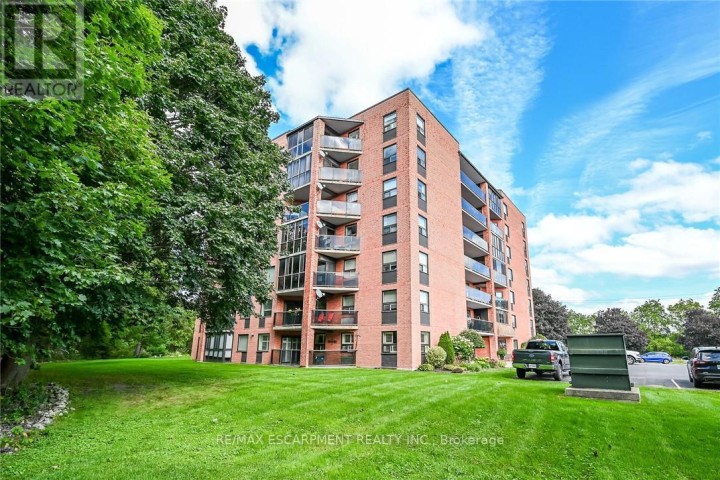 Photo 50 at 202 - 5 Mill Pond Court, Simcoe, Norfolk County