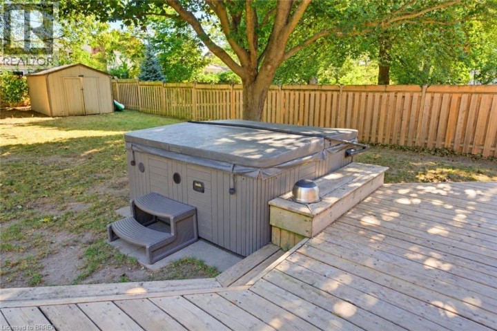 Photo 22 at 38 Admiral Road, Henderson, Brantford