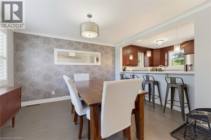 Photo 7 at 38 Admiral Road, Henderson, Brantford