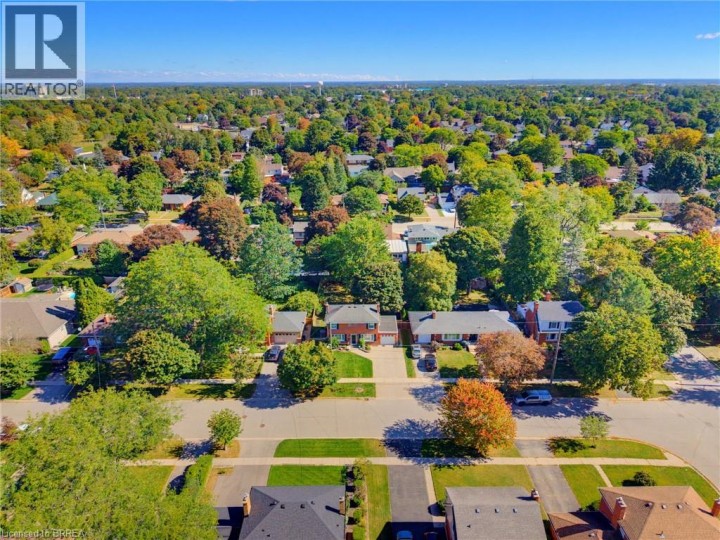 Photo 25 at 38 Admiral Road, Henderson, Brantford