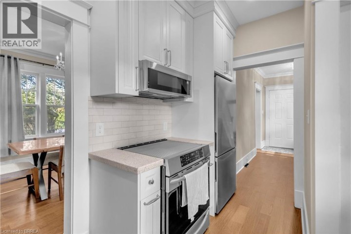 Photo 14 at 11 Tutela Heights Road, Tutela Heights, Brantford