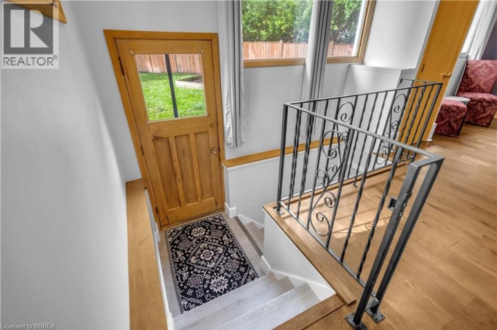 Photo 33 at 11 Tutela Heights Road, Tutela Heights, Brantford