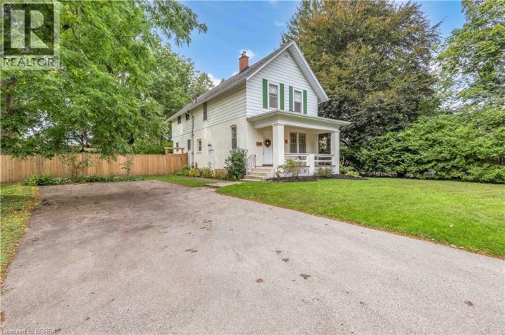 Photo 1 at 11 Tutela Heights Road, Tutela Heights, Brantford