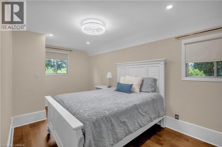Photo 22 at 11 Tutela Heights Road, Tutela Heights, Brantford