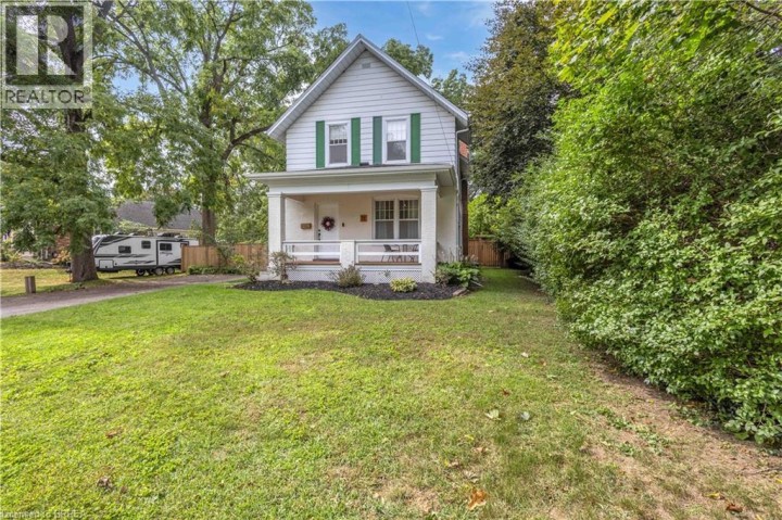 Photo 2 at 11 Tutela Heights Road, Tutela Heights, Brantford