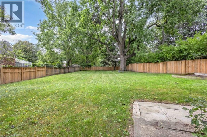 Photo 36 at 11 Tutela Heights Road, Tutela Heights, Brantford