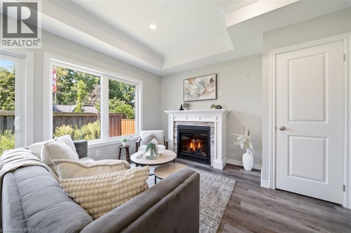 Photo 11 at 11 Ontario Street, Eagle Place West, Brantford