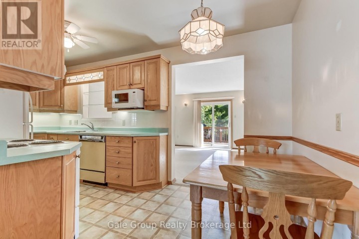 Photo 13 at 224 Fifth Avenue, Woodstock - South, Woodstock