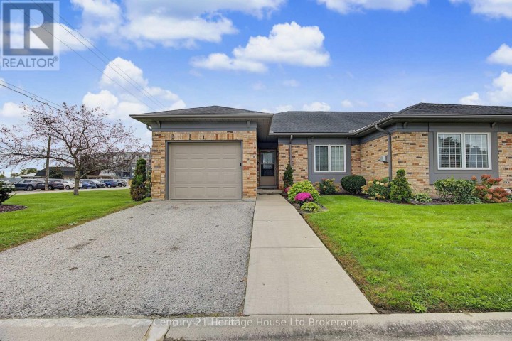Photo 1 at 1 - 105 King Street, Tillsonburg