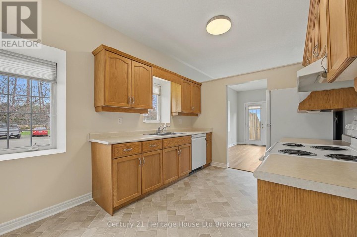 Photo 12 at 1 - 105 King Street, Tillsonburg