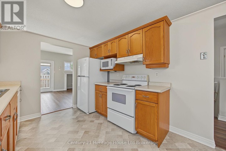 Photo 14 at 1 - 105 King Street, Tillsonburg