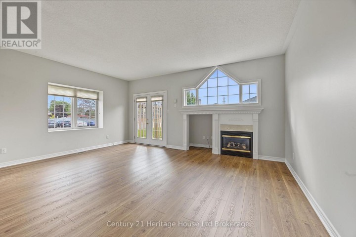 Photo 4 at 1 - 105 King Street, Tillsonburg