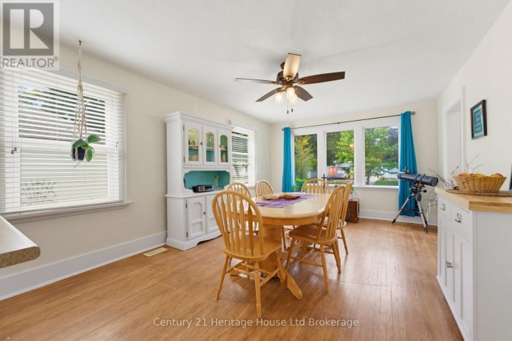 Photo 10 at 164 Sydenham Street, Woodstock - North, Woodstock