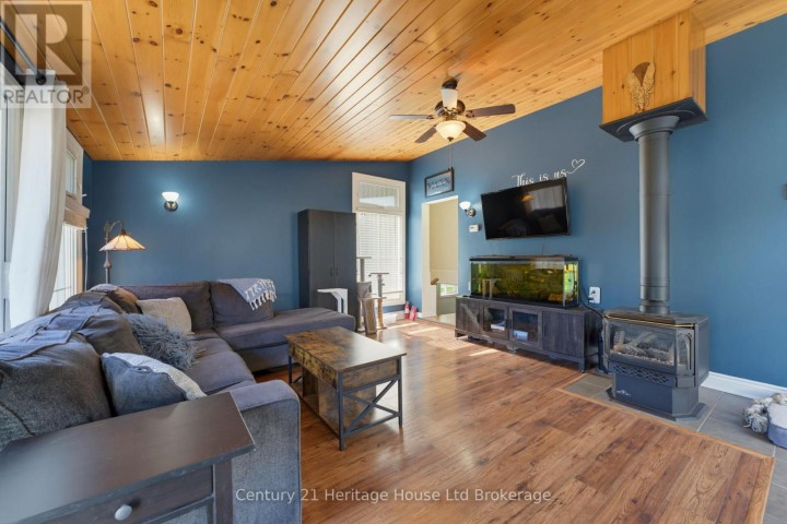 Photo 15 at 164 Sydenham Street, Woodstock - North, Woodstock